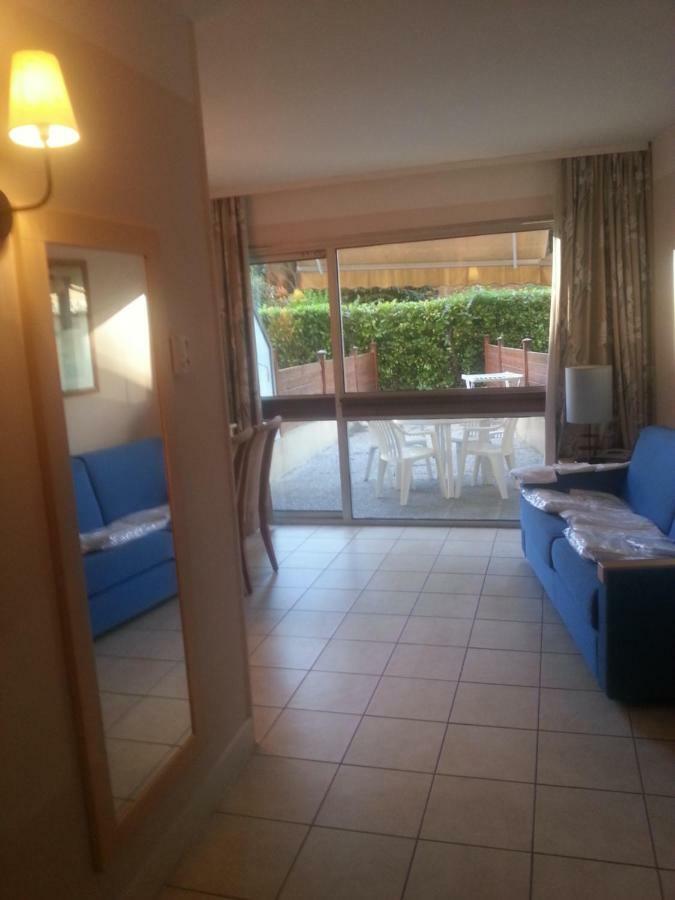 Apartment Heliotel Marine 4* Bord De Mer Saint-Laurent-du-Var Dış mekan fotoğraf