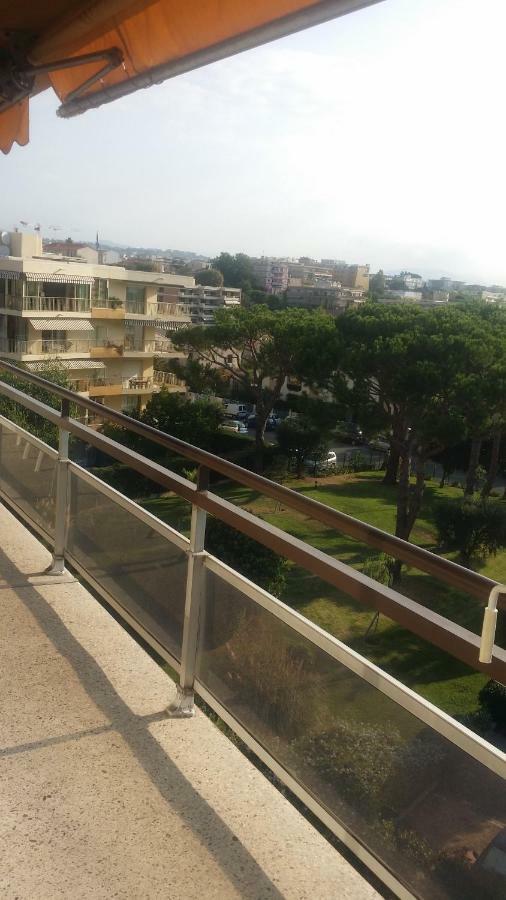 Apartment Heliotel Marine 4* Bord De Mer Saint-Laurent-du-Var Dış mekan fotoğraf
